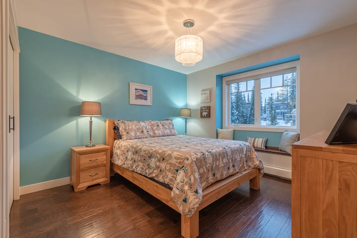 Главна спалня - двойно легло 