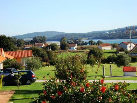 Rustic House (Cuncheiro Houses)