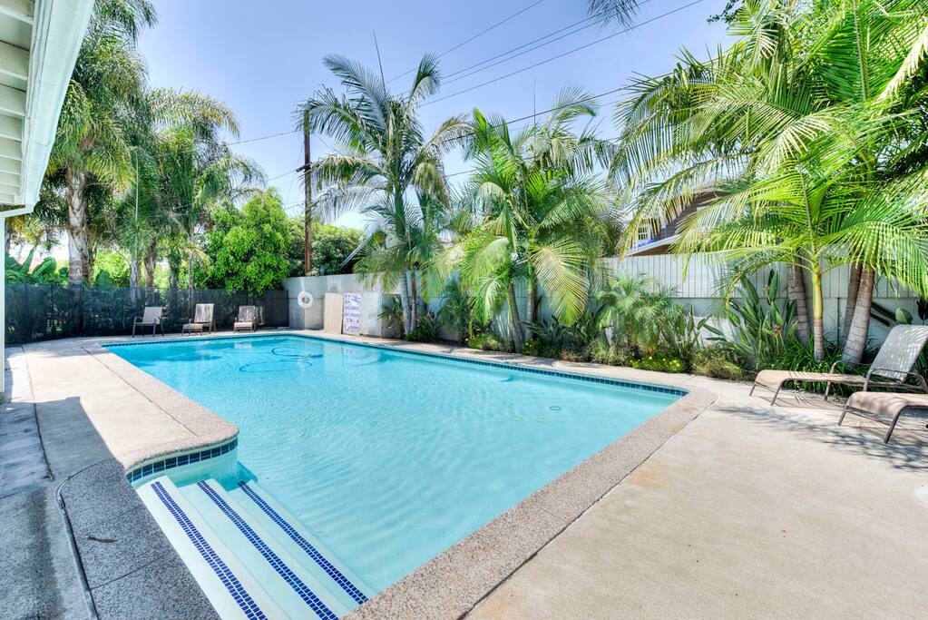 Big Pool with Heating!