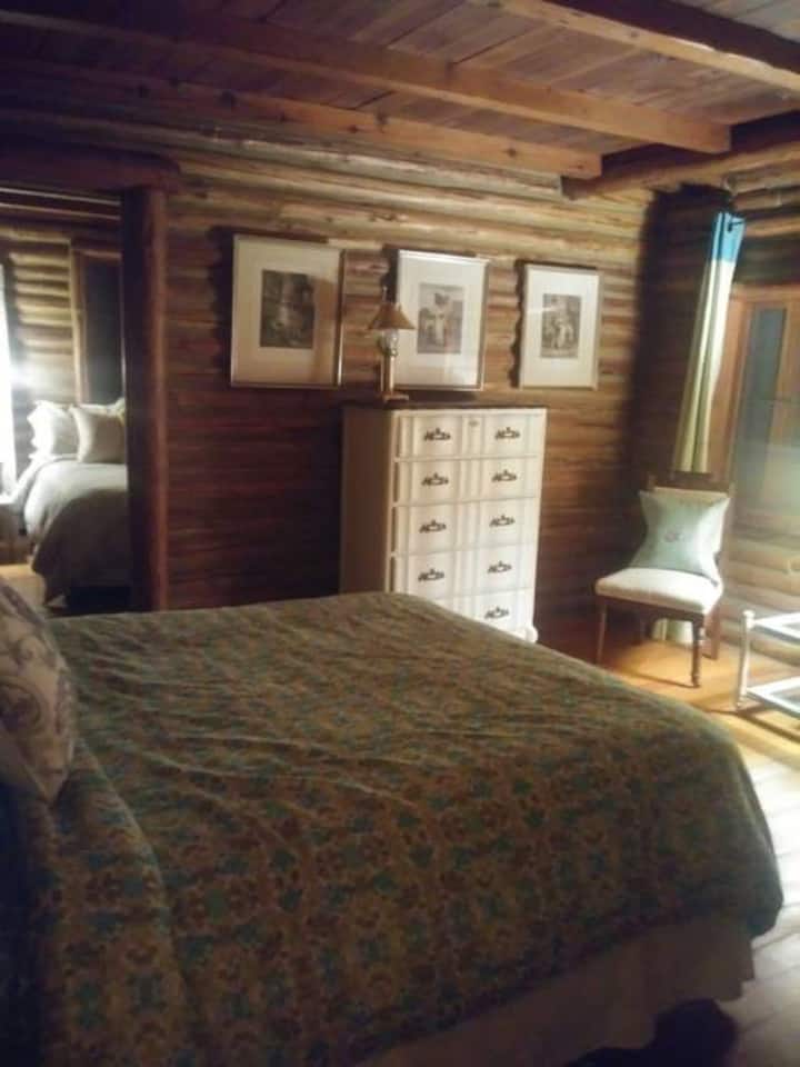 Chambre 3 qui donne sur la rivière
