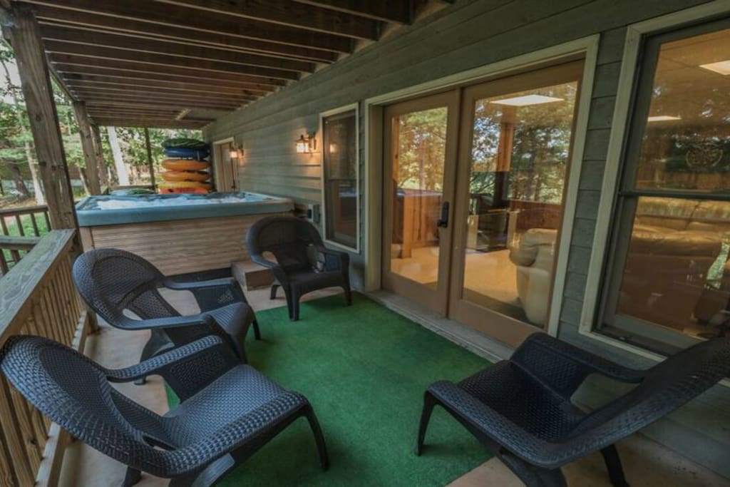 Lower level porch area