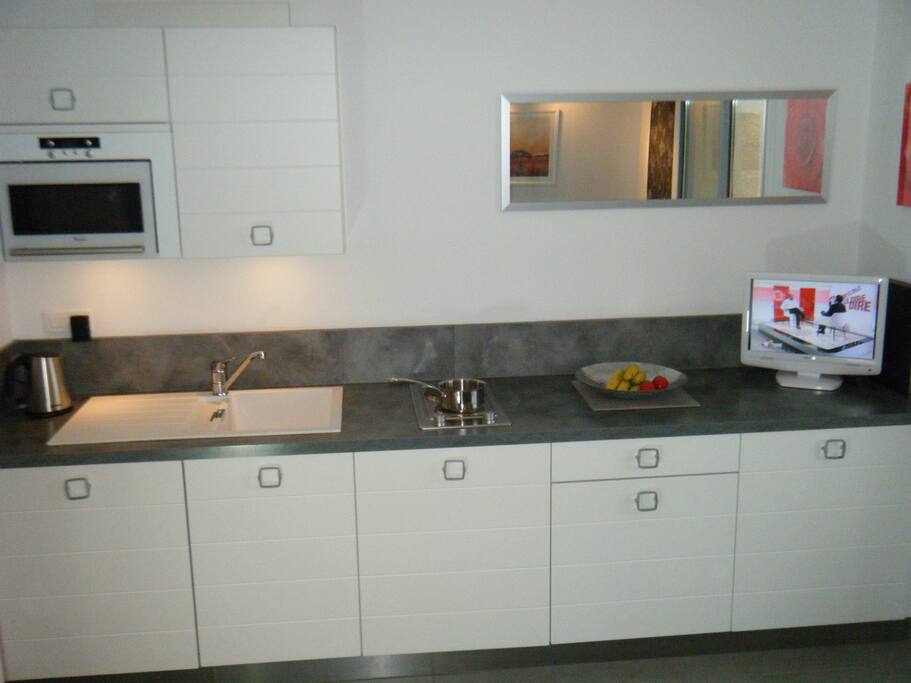 CUISINE EQUIPEE FONCTIONNELLE
TV WIFI