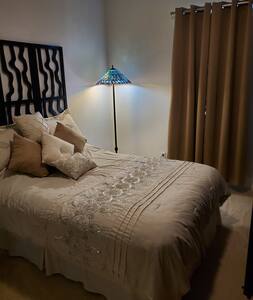 Good Location-Long Term 30 day minimum.