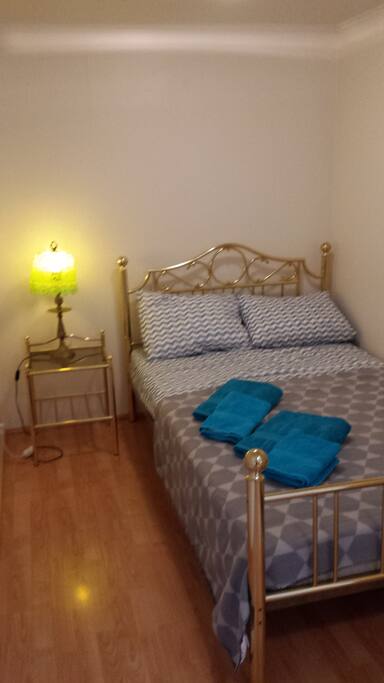 1 st bedroom