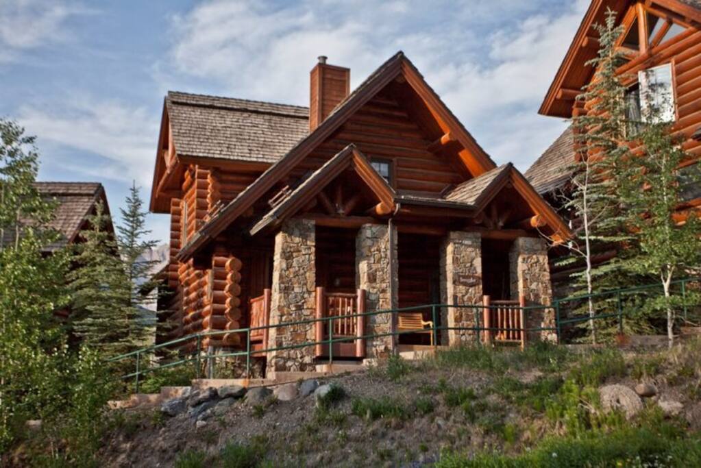 Smuggler Cabin - Summer Exterior