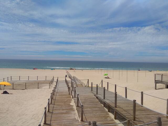 Cozy spot by the sea II