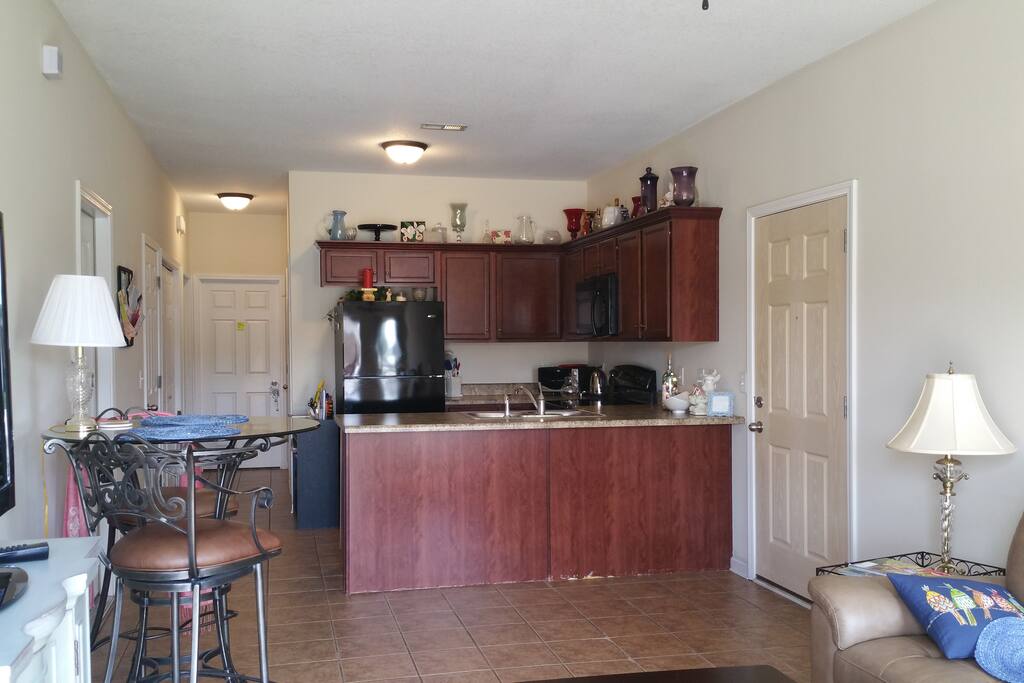 Complete kitchen