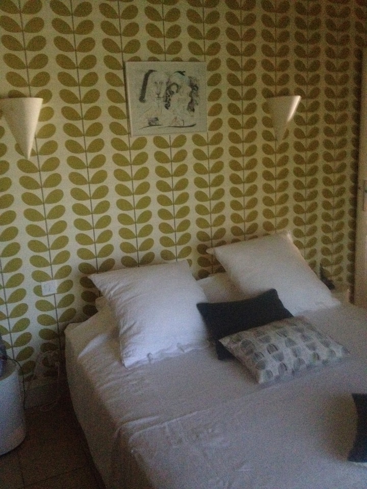 Chumba cha kulala 160