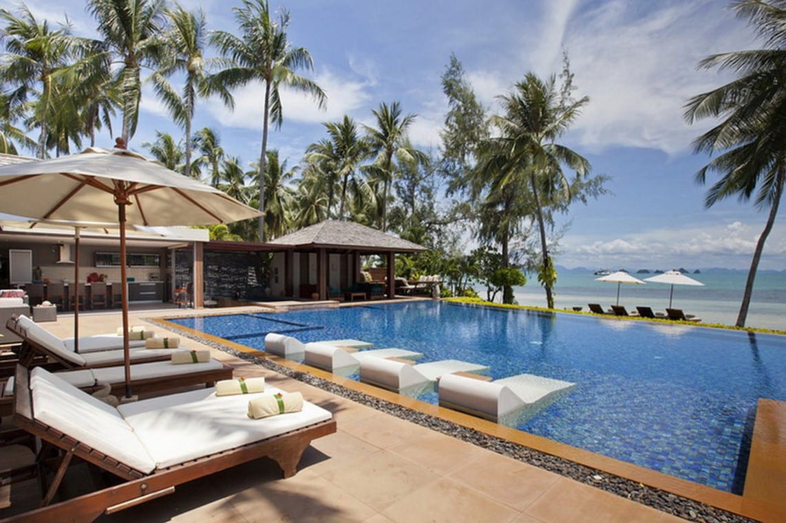 Ban Suriya - Beachfront Villa in Lipa Noi Koh Samui - 6 Bedrooms