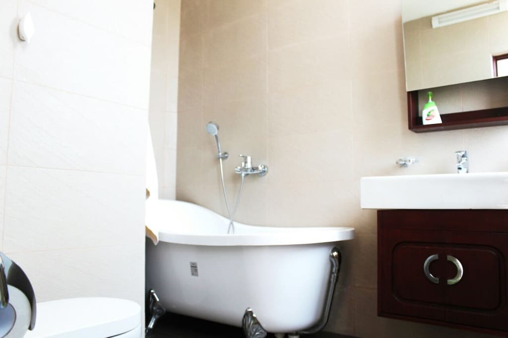 Ensuite bathroom