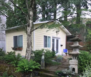 Portland Cottage with Kitchenette