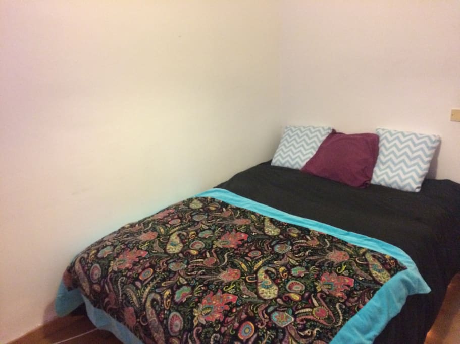 Habitación: cama