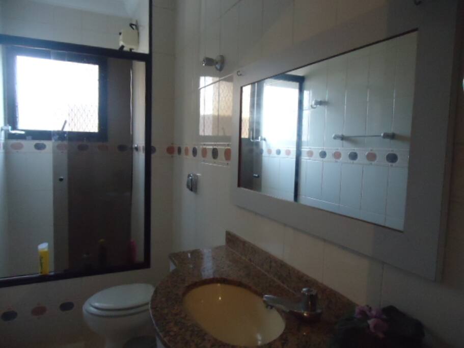 banheiro da suite