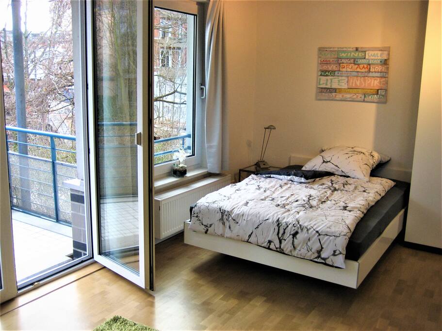 großes Bett