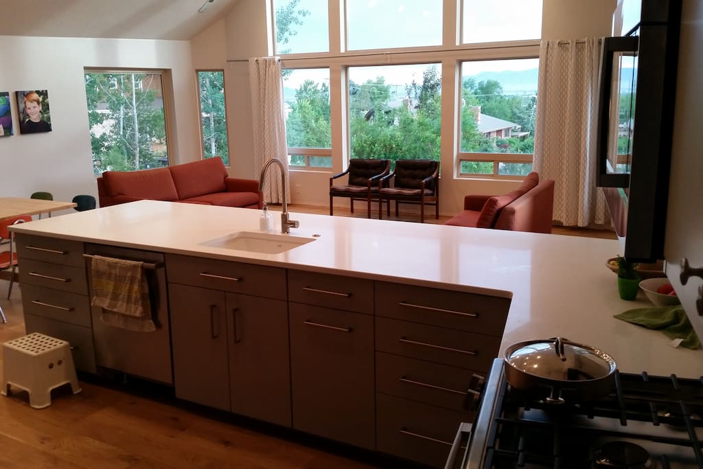 Lots of island seating