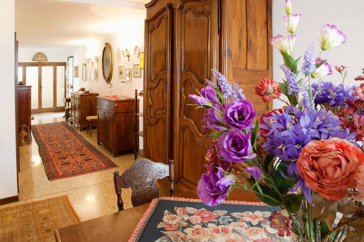 Ca’ Lezze, in the heart of Venice gallery image 2