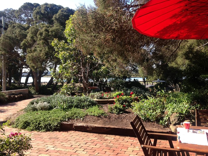 Barwon Heads Holiday Rentals & Homes Victoria, Australia Airbnb