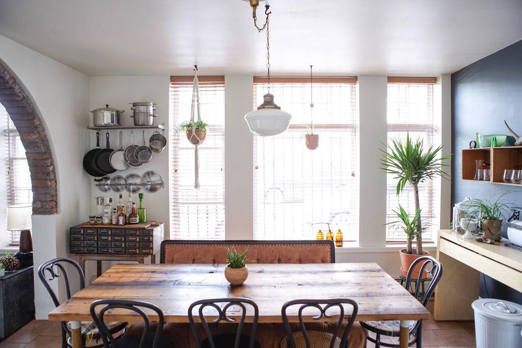 Bright, Welcoming Dining Area