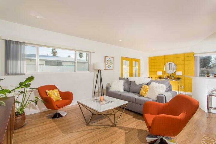 ★★Awesome 2bd Desert Pad with Pool!!★★