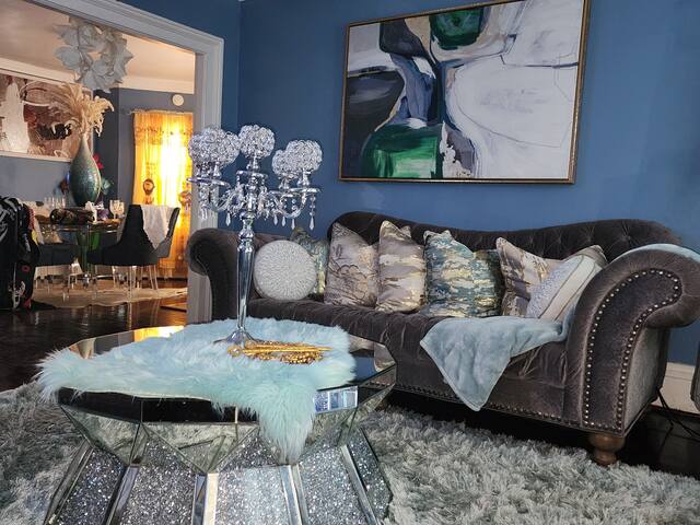 exquisite 6 beds living dining kitchen 2 bathroom gallery image 4