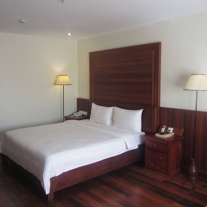 King Size Room Bed