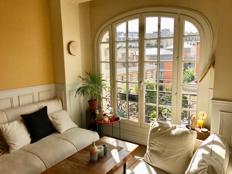 Salon baigné par la lumière du matin !
