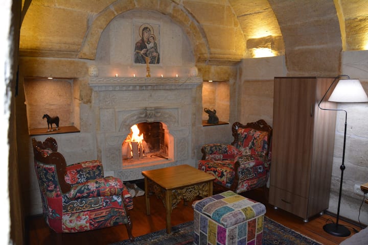 Kayhan Cave Villa