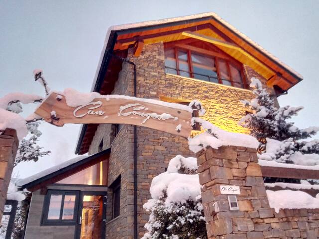 Traditional house from the Pyrenees with all the comforts