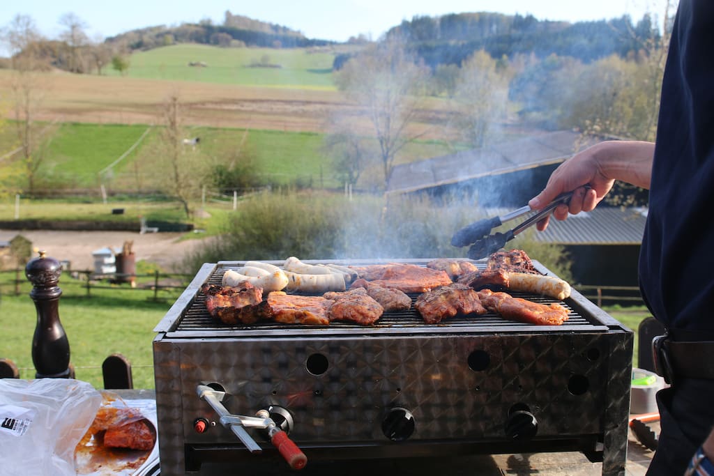 Grillen auf der Terrasse