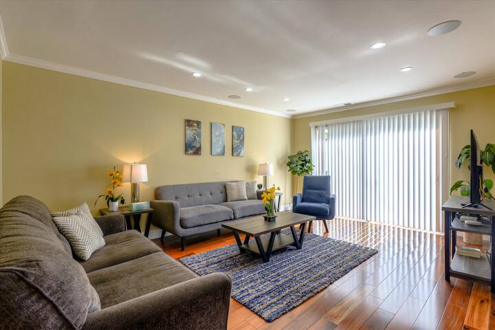 1) Entire House/ADU near Downtown Mountain View gallery image 3