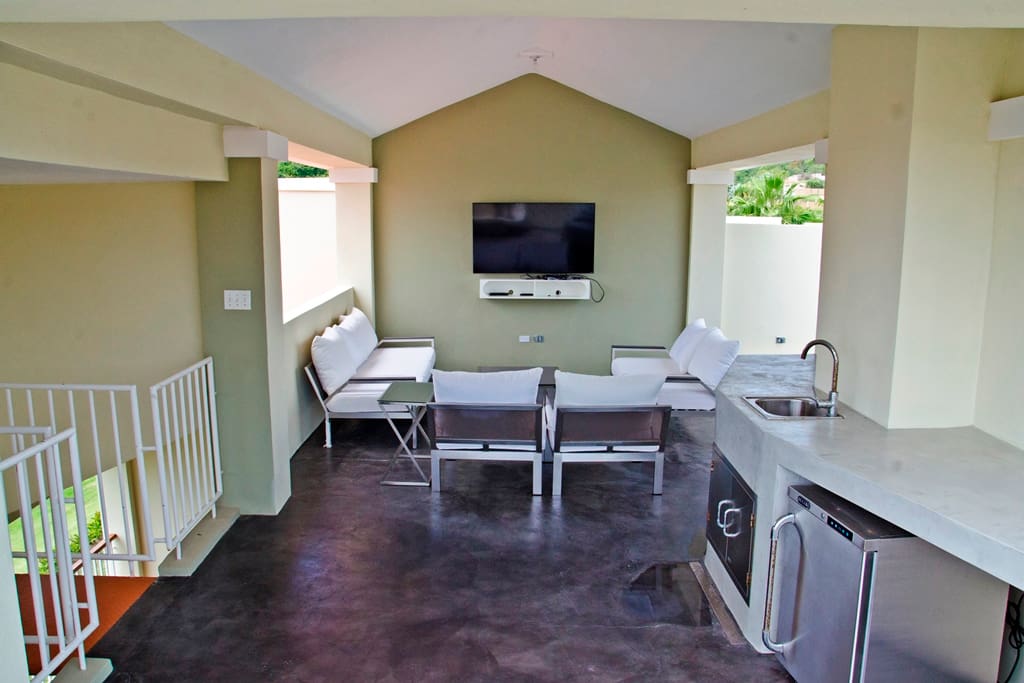 Amazing Upper Terrace with TV