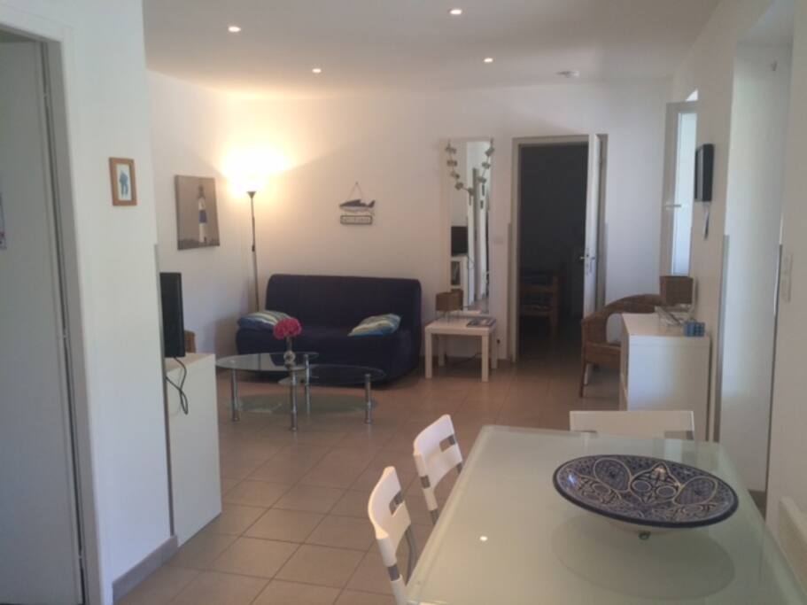 SEJOUR COTE SALON