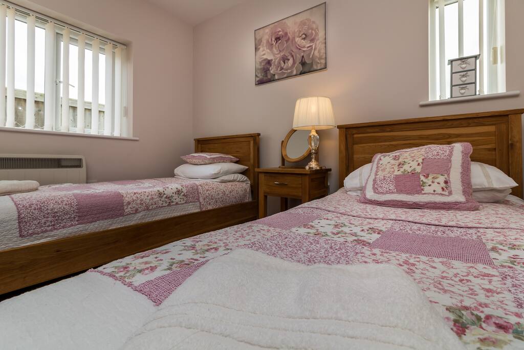 Our Twin Bedroom...