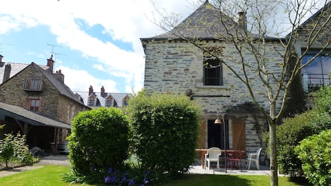 Maison de Centre Bourg in an authentic setting