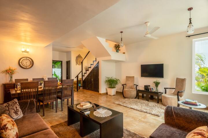 Luxurious 3BHK Villa with a Pool in Candolim