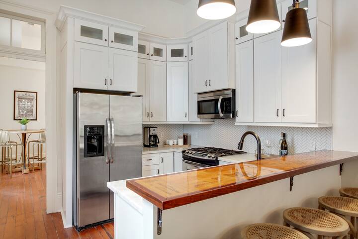 Expansive Renovation in Mid-City | Hot Tub gallery image 4