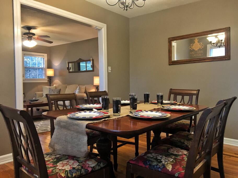 Great flow from kitchen to dining to lounging.