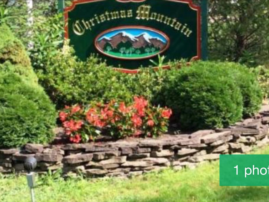 Charming condo in white mountains, near Story Land Houses for Rent in