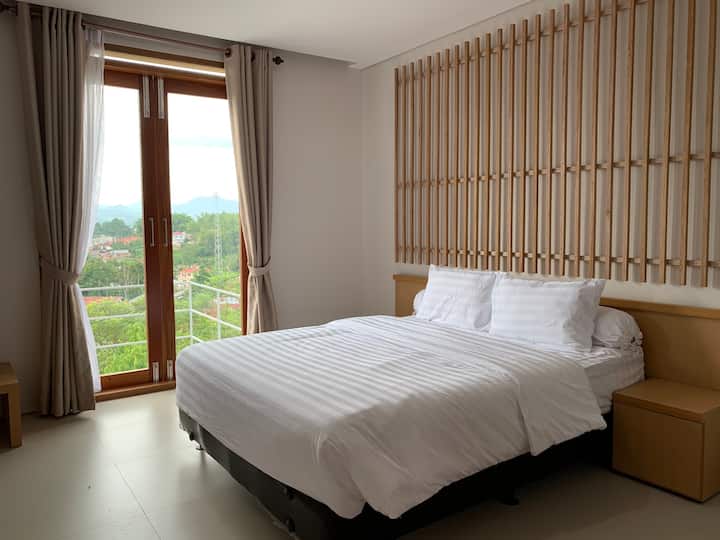 Კამარი 4