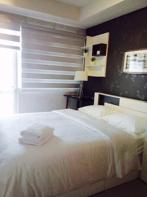 Comfortable Queen Bed