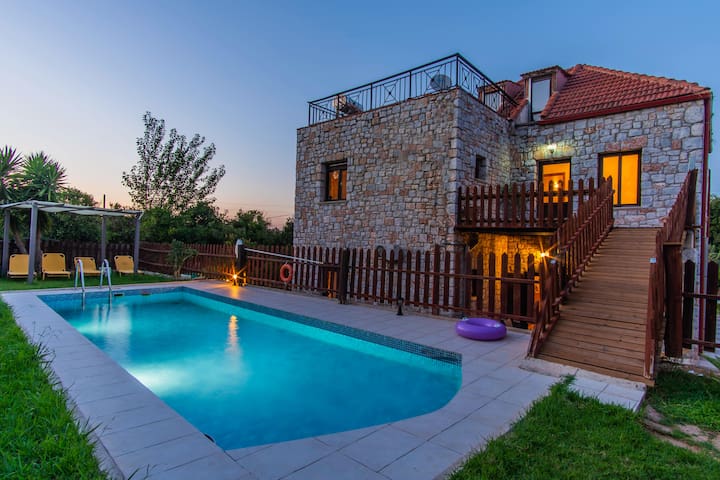 Villa Vicina – In Platanias and 4min by the beach