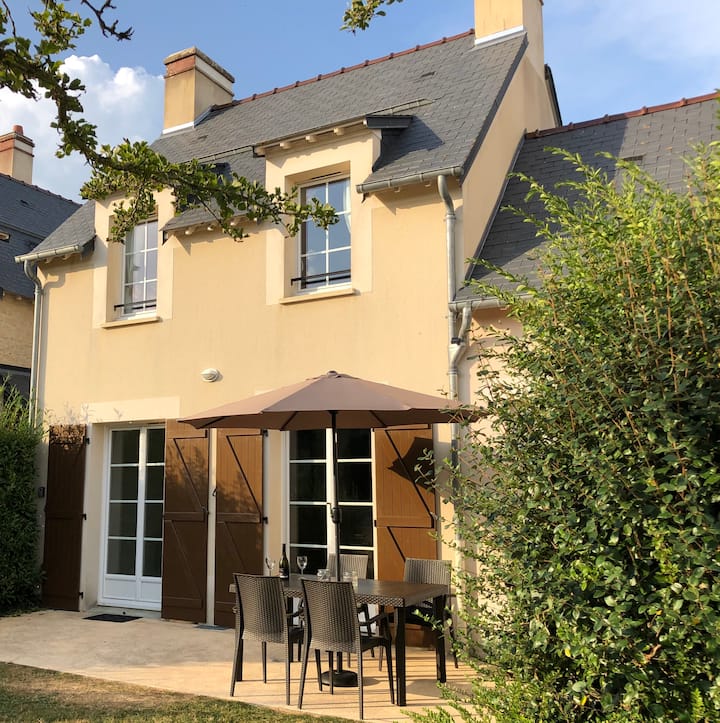 Luxury living in the heart of Normandy Houses for Rent in Porten