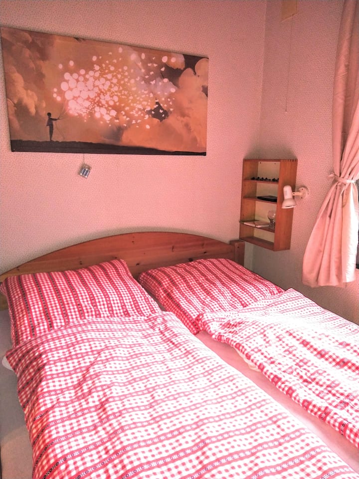 غرفة النوم 1