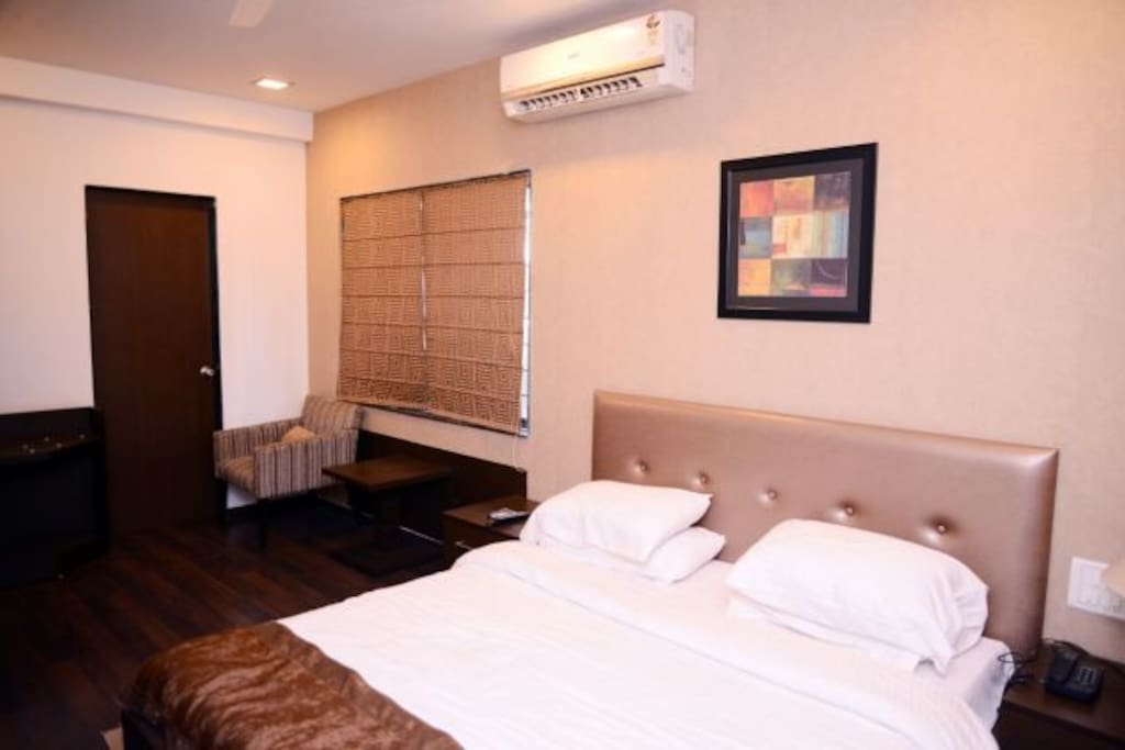 Executive AC Rooms With Free B/F. & WiFi*