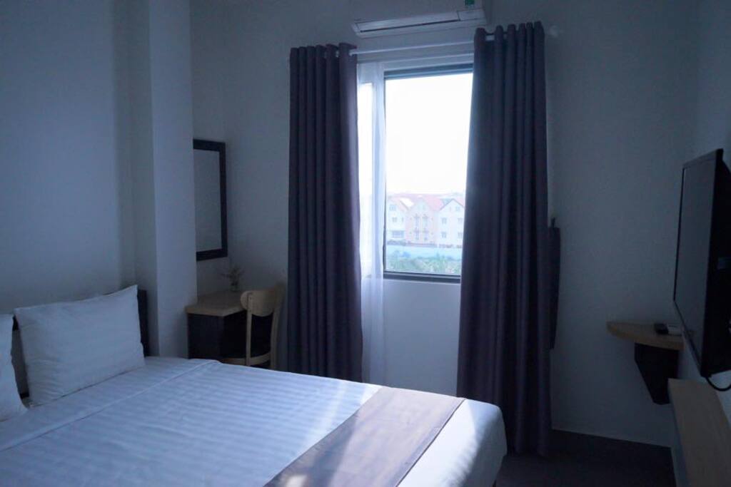 superior room $400/month