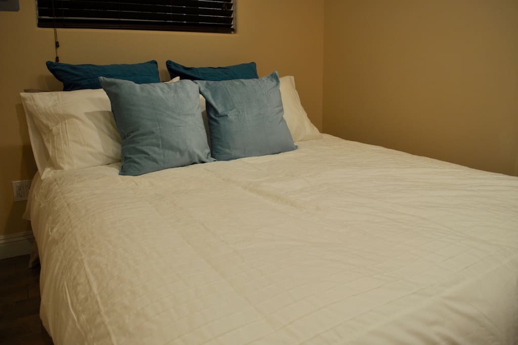 Queen Bed