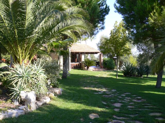 Villa Privata con Piscina e Vista Mare gallery image 3