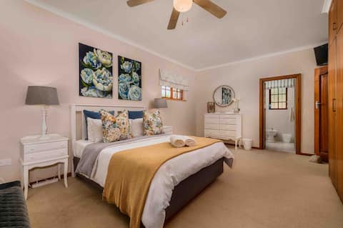 8B Globe Street (Graaff - Reinet)