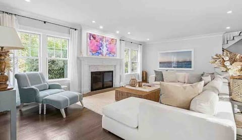 Top performing Airbnb: Gorgeous Water Mill Home In Prime Location in Water Mill