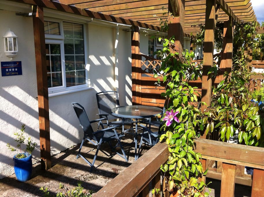 Patio cottage 2